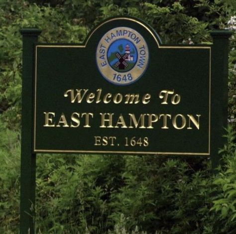 East Hamptons Aesthetic, Nantucket Style Homes, Hamptons Aesthetic, Hamptons Summer, Super Rich Kids, Girls Getaway, Money Talks, East Hampton, Rich Kids