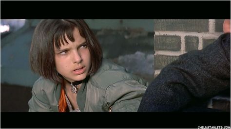 natalie portman the professional - Google Search Natalie Portman Child, Natalie Portman The Professional, Lando Aesthetic, Natalie Portman Mathilda, Leon The Professional Mathilda, Leon Matilda, Reece King, Mathilda Lando, The Professional Movie