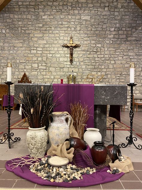 St. Joan of Arc Catholic Church, Powell, OH. Art & Environment for Lent, 2021. Advent Altar Decorations, Lenten Decorations For Church, Lent Decorations For Home, Lent Decor, Lent Decorations, Alter Decorations, Lent Decorations For Church, Alter Ideas, St Joan Of Arc