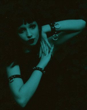 all credit to kristen Tiff Raw Time, Tiffy Raw Time, Tina Rina, Raw Time, 2000s Mall Goth, Alt Subcultures, Types Of Goth, 2000s Goth, Blair Witch