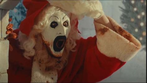 Christmas is coming and some places already have their festive products for sale. Will you be Art the Clown's naughty list, watch Terrifier 3 second UK Trailer. Who needs Pennywise The Clown when you have Art?! The town of Miles Country wish they had neither as our deranged clown delivers his festive spirit in his own gory-ous way. We have two versions of the Trailer, first the…... https://thepeoplesmovies.com/whose-on-arts-naughty-list-in-terrifier-3-second-trailer/ Terrifier 3 Pfp, Santa Art The Clown, Art The Clown Christmas, Art Clown Terrifier, Art The Clown Santa, Art The Clown Pfp, Terrifier Clown, The Terrifier, Terrifier Art The Clown