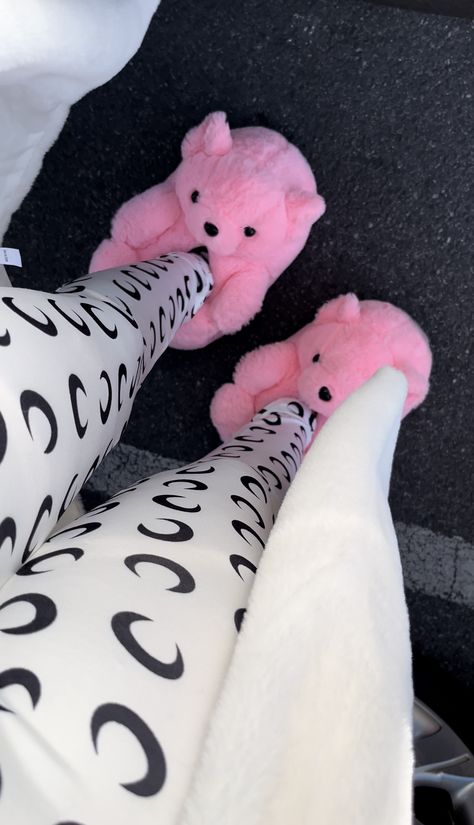 Teddy bear slippers Teddy Bears Aesthetic, Teddy Bear Shoes, Hello Kitty Appliances, Teddy Bear Slippers, Diy Fashion Photography, Graduation Hair, Belly Pics, Bear Slippers, Foodie Instagram