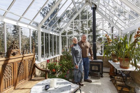 Greenhouse Dining Room, Swedish Cabin, Glass House Design, Heating A Greenhouse, Glass Houses, Build A Greenhouse, Home Greenhouse, Quotes Business, Backyard Greenhouse