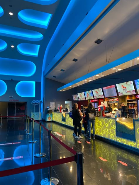 Cgv Cinema Aesthetic, Cinema Hall Aesthetic, Theater Concept Art, Theatre Lobby, Cinema Interior, Cinema Architecture, Theater Architecture, Cinema Design, Breakfast Cafe