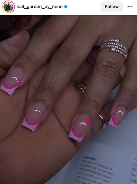 Short Acrylic Nails Aesthetic, Nail Inspo Trendy Pink, Simple Birthday Nails Short, Acrylic Nail Designs With Initial, Nails With Boyfriends Initials, Nail Inspo Trendy, Nail Suggestions, Joy Nails, Acrylic Nail Designs Classy