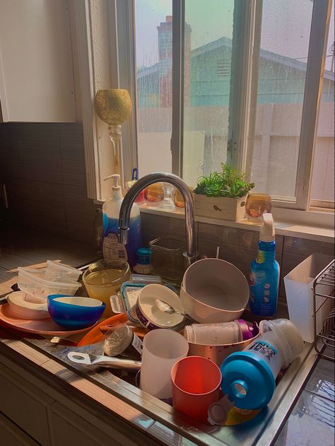 Dishes In Sink, Dish Washing Aesthetic, Messy Home, Messy House Photography, Washing The Dishes Aesthetic, Washing Dishes Drawing, Dirty Dishes In Sink Art, Messy Room, Dirty Dishes