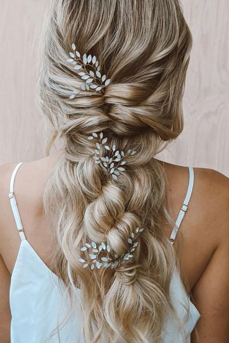 Κούρεμα Bob, Wedding Hair Half, Fishtail Braid, Braut Make-up, Wedding Hair Inspiration, Wedding 2024, Braided Hairstyles For Wedding, Gold Hand, Hoco Hair