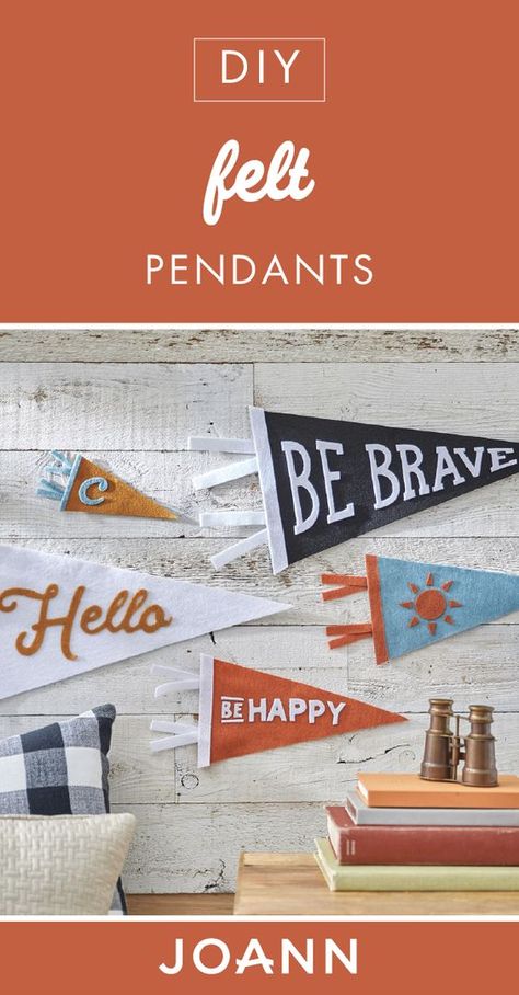 Diy Felt Name Pennant, Diy Felt Flag Banner, Diy Camp Flag, Felt Pennants Diy, How To Make Felt Pennants, How To Make A Pennant Flag, Diy Felt Flag, Diy Felt Bunting, Diy Pennant Flag