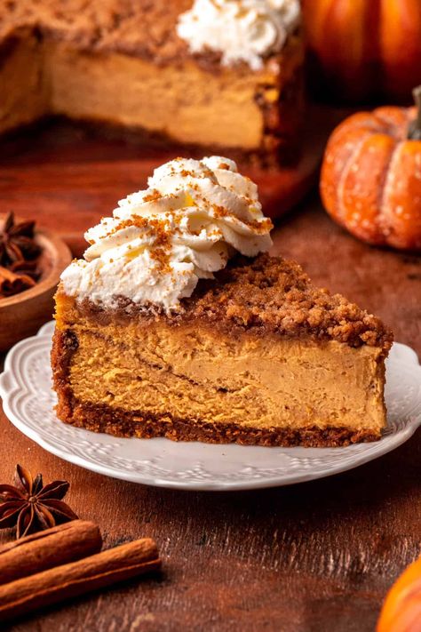 Pumpkin Streusel Cheesecake We Pumpkin Cheesecake, Pumpkin Strudel Cheesecake, Pumpkin Spice Cake Cheesecake, Best Ever Pumpkin Cheesecake, Pumpkin Cheesecake With Crumble Topping, Things To Bake With Pumpkin, Strussel Pumpkin Pie, Pumpkin Cheesecake Pound Cake, Paula Dean Pumpkin Cheesecake