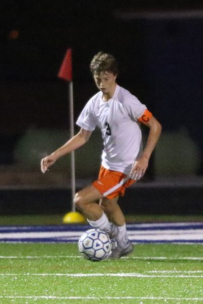 Soccer Guy Aesthetic, Soccer Boys Teenage, Guy Playing Soccer, Soccer Guys Aesthetic, Soccer Boys Aesthetic, Soccer Aesthetic Boy, Soccer Boy Aesthetic, Francis Core, Cute Soccer Boys