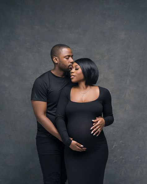 Maternity Photos Black Couples, Simple Maternity Shoot Black Women, Pregnancy Photos Black Women, Maternity Photos Black Women, Black Pregnancy Photos Couples, Maternity Photos Black Dress, Black Couples Maternity Photoshoot, Black Dress Maternity Shoot, Maternity Photography Black Women