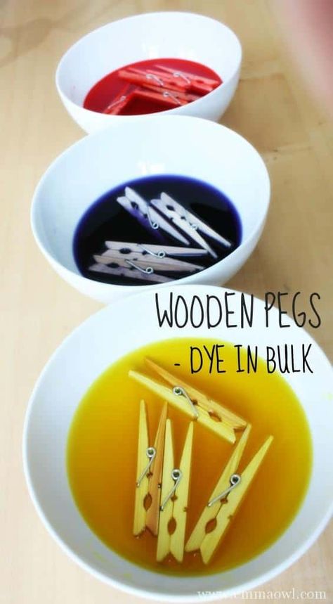 Crafts For Teachers, Paint Clothing, Dye Clothespins, Hours Painting, Clothespin Crafts Christmas, Clothespin Diy Crafts, Wooden Clothespin Crafts, Clothespins Diy, Clothespin Art