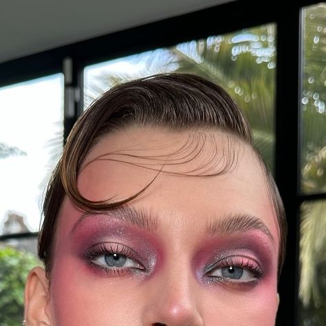 Nikki_Makeup on Instagram: "Sensual metallics & glazed blush. Bts with beauty @lucieceic @kimroyhair @billiescheepersphotography #nikki_makeup" Nikki La Rose, Nikki Makeup, Creative Makeup, Makeup Looks, Blush, Bts, Makeup, On Instagram, Beauty