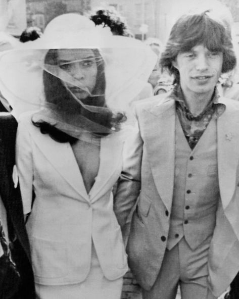 The Most Iconic Rock Star Wedding Photos Rock N Roll Wedding, Celebrity Bride, Bianca Jagger, Wedding Dress Ideas, Iconic Weddings, Celebrity Wedding Dresses, Kim Kardashian And Kanye, Carole King, Alternative Wedding Dresses