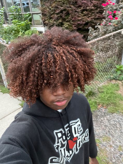 Men Dyed Hair Ideas Brown, Black Man With Dyed Hair, Brown Hair Men Black, Ginger Afro Men, Ginger Hair Color Men, Dyed Afro Men, Light Brown Curly Hair Men, Black Men With Dyed Hair, Dyed Hair Men Black