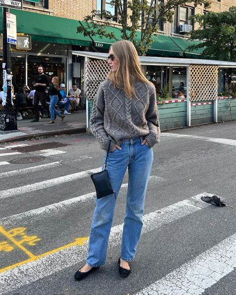 Amalie Moosgaard Nielsen on Instagram Minimal Chic Outfits, Amalie Moosgaard, Gymwear Outfits, Parisian Look, Ny Outfits, Casual Outfit Inspiration, Winter Outfit Inspiration, Causual Outfits, Inspired Outfits