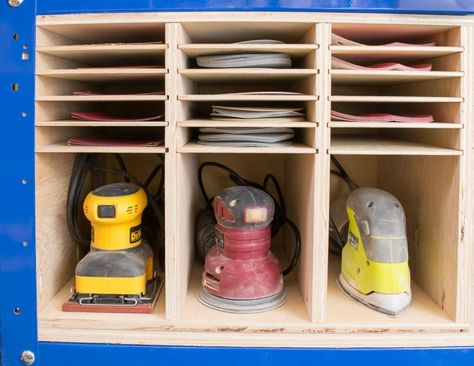 Always have the right sandpaper on hand with this sander and sandpaper storage rack! Each sander has its own sandpaper shelves ready for that next project. Sandpaper Storage, Woodworking Plans Patterns, Advanced Woodworking Plans, Essential Woodworking Tools, Easy Wood Projects, Free Woodworking Plans, Workshop Organization, Popular Woodworking, Wood Plans