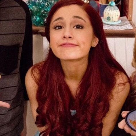 Cat Valentine Icons, Ariana Grande Icon, Cat Valentine, Cat Cat, Ariana Grande, Victorious, We Heart It, Lost, Red