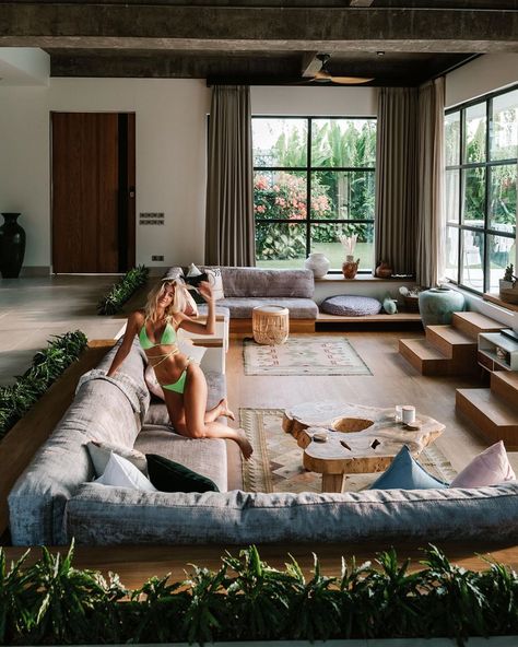 Lauren Bullen🌜Travel + Bali on Instagram: “This has to be one of my favourite spaces in our house, we wanted the living room to feel grand- so we sunk the seating and exposed the…” Modern Conversation Pit, Lauren Bullen, Bali Style Home, Bali House, Sunken Living Room, Contemporary House Design, New Home Designs, Living Room With Fireplace, The Roof