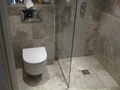 wet room - Google Search Bathrooms Accessories, Fiberglass Shower Stalls, Small Wet Room, Wet Room Bathroom, Small Shower Room, Doorless Shower, Bathroom Makeovers, Bathroom Accessories Luxury, Walk In Shower Designs