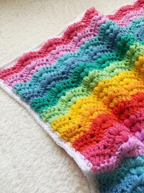 Ripple Baby Blanket Crochet Pattern, Crochet Ripple Baby Blanket, Ripple Baby Blanket, Freebies Pattern, Crochet Bobble, Crochet Wrap Pattern, Ripple Stitch, Blanket Crochet Pattern, Crochet Shawl Pattern Free