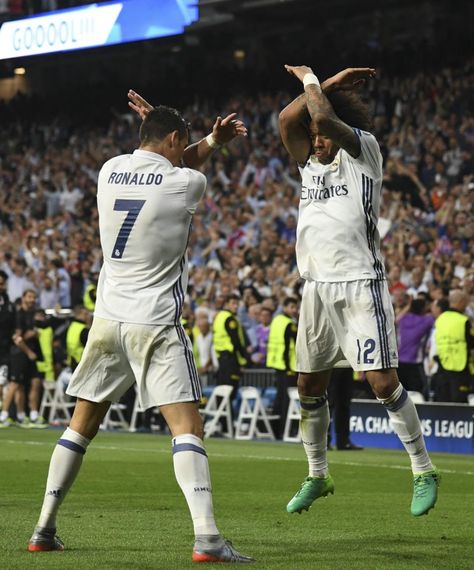 Cr7 In Real Madrid, Ronaldo Marcelo, Ronaldo And Marcelo, Marcelo And Ronaldo, Cristiano And Marcelo, Ronaldo With Marcelo, Ronaldo And Real Madrid Players, Ronaldo And Marcelo Celebration, Cristiano Rolando Real Madrid