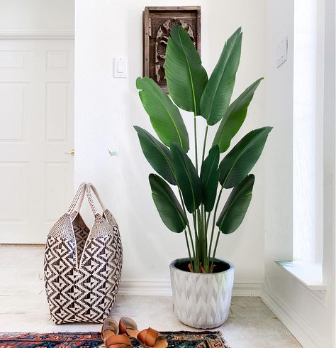 Banana Leaf Plant, Faux Palm Tree, Banana Leaf Tree, Bird Of Paradise Plant, Paradise Plant, Artificial Birds, Artificial Plants Outdoor, Floor Plants, Leaf Plant