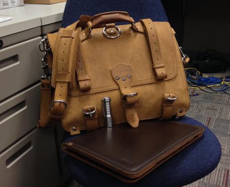 Saddleback Leather Owners Saddleback Leather, Dark Coffee, Coffee Brown, Bifold Wallet, Satchel, Style Inspiration, Wallet, My Style, Coffee