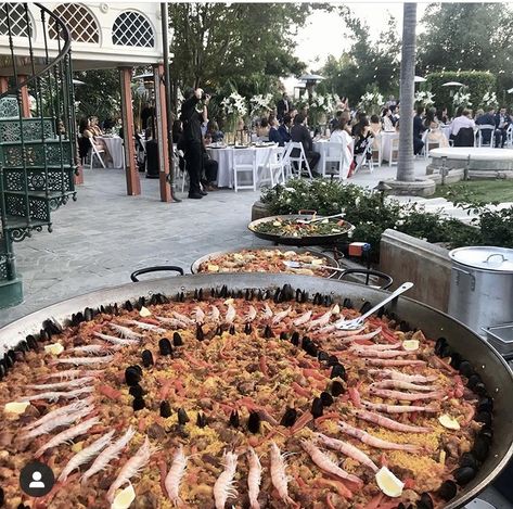 Paella Wedding Catering, Tapas Style Wedding, Spanish Wedding Food Ideas, Small Spanish Wedding, Spanish Wedding Reception, Paella Wedding Reception, Spain Wedding Theme, Mediterranean Wedding Food, Spanish Wedding Food