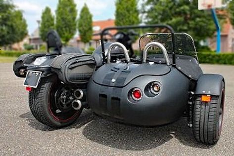 Motorbike With Sidecar, Snow Crash, Bike With Sidecar, Three Wheel Motorcycles, Three Wheel Bicycle, Dieselpunk Vehicles, Motorcycle Camping Gear, Bmw Scrambler, Coffee Bike