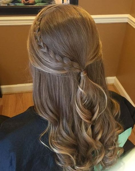 Half Ponytail With A Braid Ponytail With Curly Hair, Short Hair Ponytail, French Braid Ponytail, Half Ponytail, Easy Hairdos, Low Ponytail, Trending Hairstyles, Half Up Hair, Braids For Long Hair