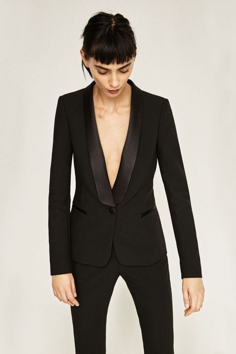 A Sleek Blazer - For instant polish, Zara's fashion-forward blazers are fail-safes, from tuxedo to tweed.Blazer With Tuxedo Collar, $100 Womens Tuxedo Jacket, Black Tuxedo Dress, Outfit Mit Blazer, Tuxedo Women, Mode Zara, Womens Fashion Casual Winter, Tuxedo Blazer, Tuxedo Dress, Dress Zara