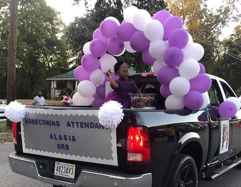 Homecoming Parade Cheer Floats, Hoco Parade Car Decorations, Pageant Parade Float, Homecoming Truck Decorations For Parade, Parade Truck Decorations, Hoco Parade Float Ideas, Homecoming Car Decorations For Parade, Car Parade Decorations Ideas, Car Decorations For Parade