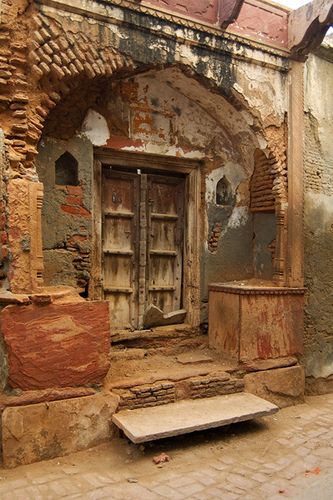 An old damaged door in Vrindavan, India | Flickr - Photo Sharing! Old Vrindavan, Old Door Aesthetic, Sanatan Aesthetic, Mero Vrindavan, Indian Travel, Mother India, Ancient Indian Architecture, Roses Book, Indian Doors