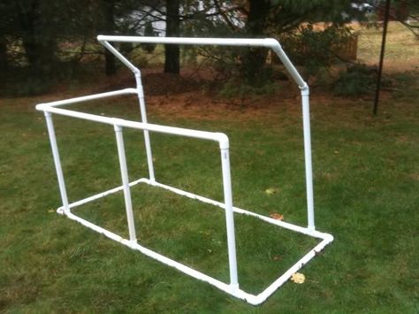 Duck Blind Ideas Diy, Pvc Duck Blind, Diy Duck Blind, Floating Duck Blind, Goose Blind, Home Made Hunting Blinds, Duck Hunting Kayak Blind, Diy Hunting, Duck Hunting Blinds