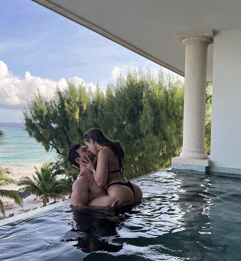 Couple Poses In Pool, Scandalous Couple Picture Ideas, Spa Couple Aesthetic, Sauna Couple, Take A Bath Together Couple, Maldives Aesthetic Couple, Shower Couple Shoot, Couple In Swimming Pool, Jacuzzi Pictures