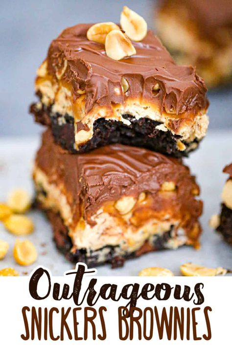 Outrageous SNICKERS Brownies Snickers Brownies, Brownie Desserts Recipes, Brownies Recipe Homemade, Easy Caramel, Caramel Desserts, Peanut Butter And Chocolate, Dessert Bar Recipe, Brownie Desserts, Cookie Bar Recipes