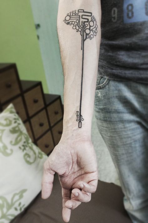 Arm tattoo. Tree of Knowledge. Cyberpunk. Circuits. Brain. Circuit Tree Tattoo, Interesting Tattoos For Guys, Knowledge Tattoo, Futuristic Tattoos, Computer Tattoo, Circuit Tattoo, Tech Tattoo, Science Tattoo, Science Tattoos