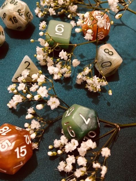 Nature Cleric, Dice Aesthetic, Dice Bag, Free Icon, Cthulhu, Dnd Characters, Middle Earth, My Profile, Roleplaying Game