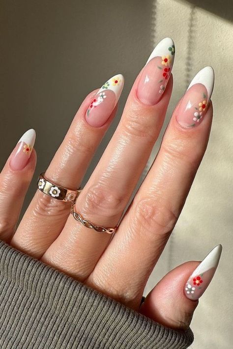 Discover the epitome of elegance with these 20 mesmerizing aesthetic almond nails. Delicate and stylish, these almond-shaped nails add a touch of sophistication to any look. Elevate your manicure game with these timeless and stunning designs. Floral Nail Designs, Summery Nails, Flower Nail Designs, Her Nails, Almond Nails Designs, Makijaż Smokey Eye, Almond Nail, Pink Nail, Simple Nail Designs