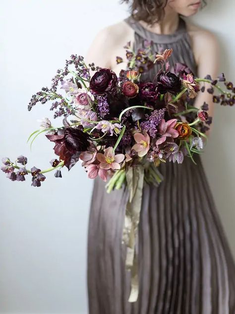 Holding A Bouquet Of Flowers, Holding A Bouquet, Winter Wedding Bouquet, Winter Wedding Flowers, A Bouquet Of Flowers, Moody Wedding, Fall Wedding Bouquets, Fall Wedding Colors, Deco Floral