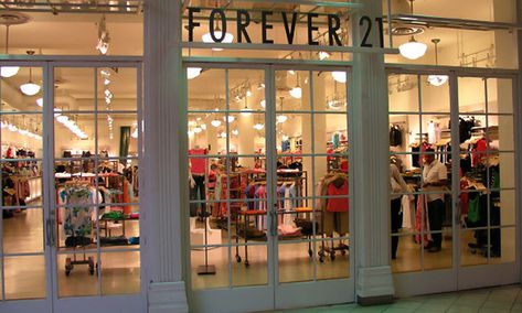 7 Places to Shop Once You're Too Old for Trendy Stores Tumblr Girls2014, Alli Bhandari, Forever 21 Aesthetic, Dallas Core, 2013 Vibes, 2014 Core, 2010 Aesthetic, Brain Juice, School Nostalgia