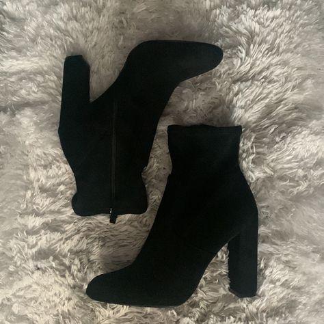 - Steve Madden, Black, 10m - Never Worn, Only Sign Are Slight Scuffs On Bottom From Trying On Inside (Shown In Pic) - Zipper On Inside Boots With Heels, Luxury Tote Bags, Nails Today, Shoes Steve Madden, Awesome Tattoos, Dress Up Outfits, Black Heel Boots, Heel Boots, Heeled Ankle Boots