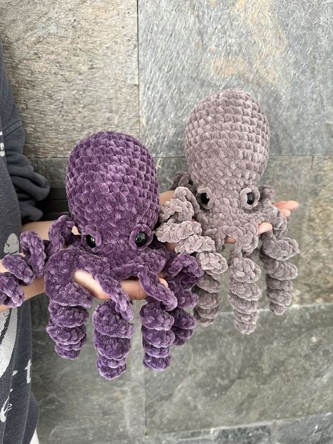 Crochet Pattern Octopus, Big Octopus, Amigurumi Plushies, Diy Plush Dolls, Irish Crochet Patterns, Crochet Bear, Crochet Rug, Free Crochet Patterns, Stuffed Toy