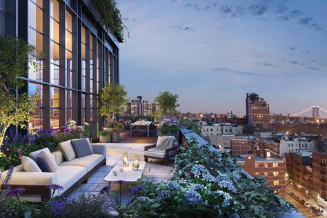 Penthouse G at Steiner East Village will have two spacious terraces with skyline views. Penthouse Garden, Penthouse Terrace, Manhattan Penthouse, Terrasse Design, New York Penthouse, Rooftop Terrace Design, Luxury Penthouse, Patio Garden Design, Zaha Hadid Architects