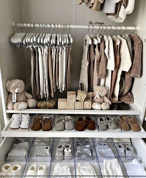 Cozy Baby Room, Baby Nursery Inspiration, Baby Room Organization, Baby Zimmer, Baby Boy Room Decor, Nursery Room Design, Baby Room Inspiration, Baby Boy Room Nursery, Nursery Room Inspiration