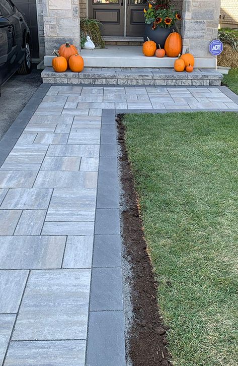 Interlocking Driveway, Patio Ideas Design, Doors Aesthetic, Driveway Extension, Walkway Design Ideas, Flower Garden Aesthetic, Front Driveway Ideas, Organizing Aesthetic, Paver Sidewalk