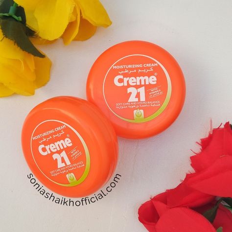 Creme 21 Moisturizing Cream with Vitamin E Review Creme 21, Makeup Moisturizer, Cream Suit, Normal Skin Type, Orange Twist, Whitening Cream, Cosmetic Shop, Best Moisturizer, Normal Skin