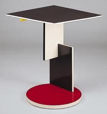 Chapter 23 - De Stijl - Furniture - Berlin end table, 1923, By Gerrit Thomas Rietveld Bauhaus Table, Furniture Graphic, Modern Style Bedroom, Gerrit Rietveld, Memphis Design, Wooden Side Table, Living Room End Tables, Blue Chair, Iron Furniture