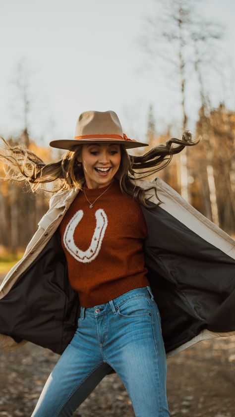 Heartland Georgie, Ranching Life, Heartland Characters, Heartland Actors, Heart Land, Amy Fleming, Heartland Amy, Amy And Ty Heartland, Ty Heartland